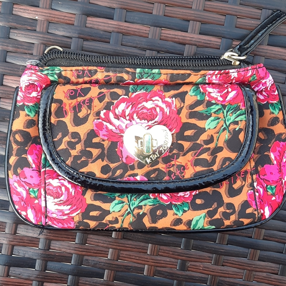 Betsey Johnson wallet w/shoulder strap, mini bag